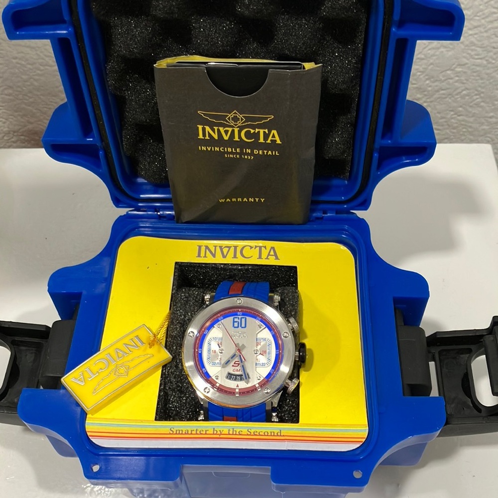 NWT Mens large face Invicta Watch